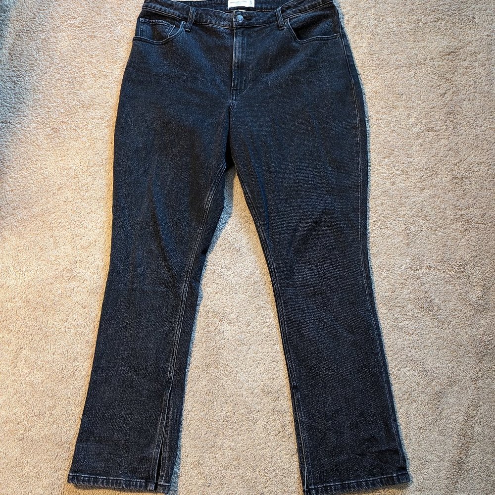 Abercrombie & Fitch 32 / 14 The Skinny High Rise Curve Love Black Denim Jeans